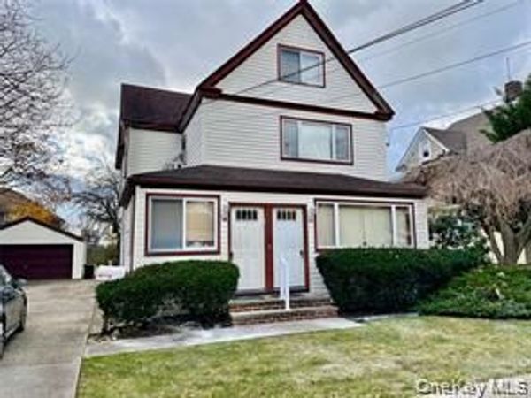 43 Columbia Avenue , Cedarhurst, NY 11516