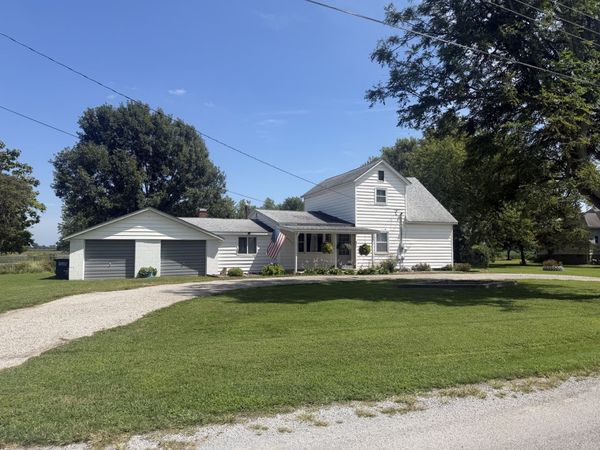 124 S Maple Street, Tamaroa, IL 62888