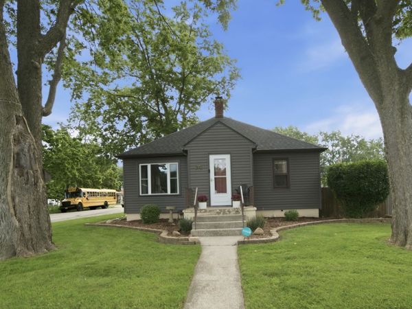 396 N Blaine Avenue , Bradley, IL 60915