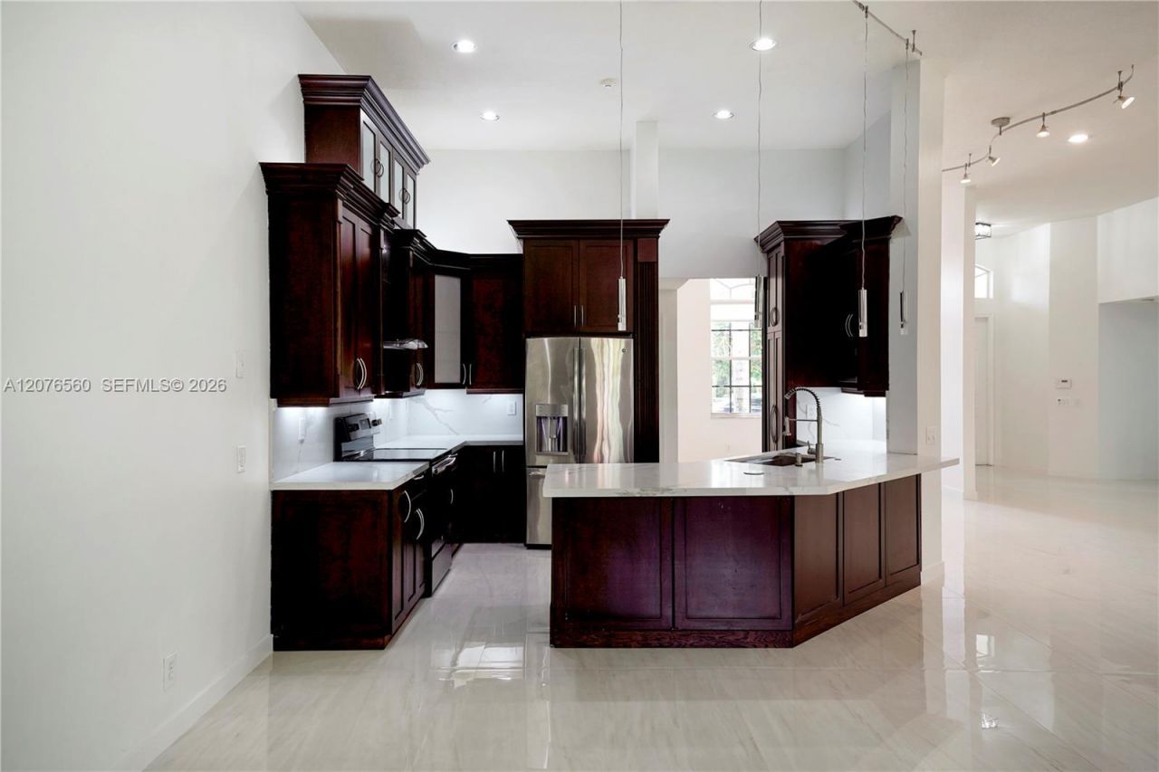 2527 Jardin Dr , Unit 2527, Weston, FL 33327 Photo