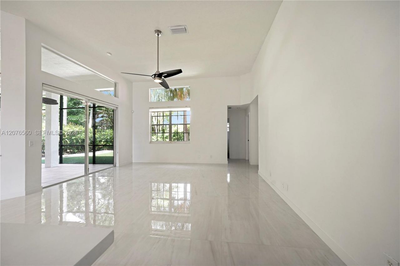 2527 Jardin Dr , Unit 2527, Weston, FL 33327 Photo
