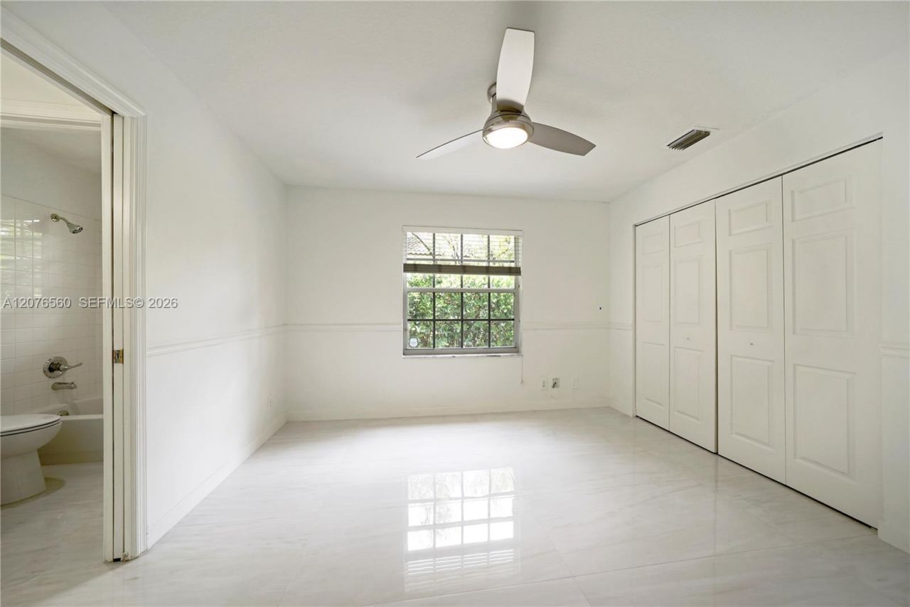 2527 Jardin Dr , Unit 2527, Weston, FL 33327 Photo
