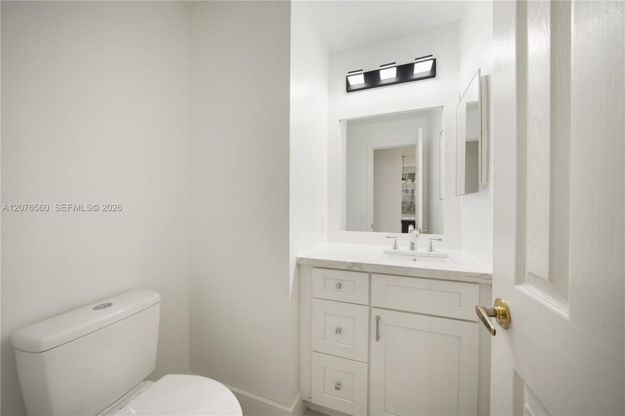 2527 Jardin Dr , Unit 2527, Weston, FL 33327 Photo