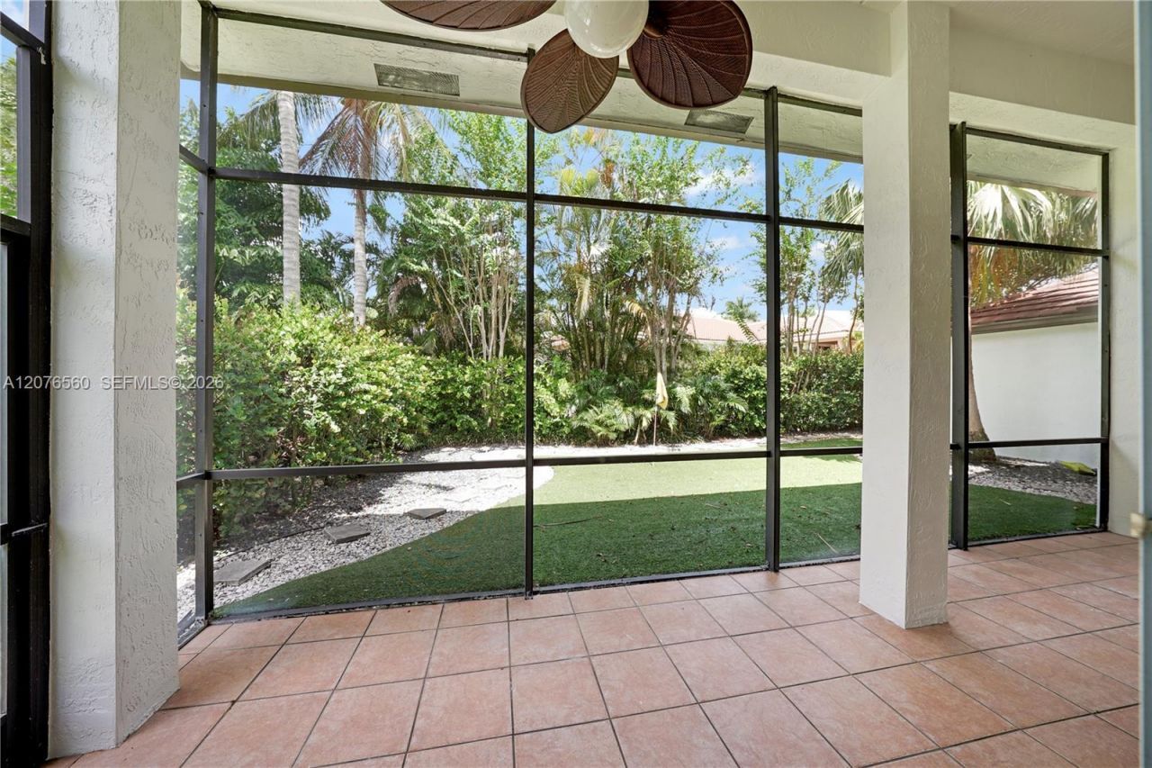 2527 Jardin Dr , Unit 2527, Weston, FL 33327 Photo