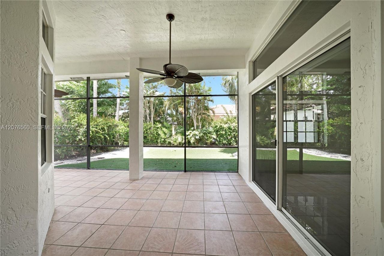 2527 Jardin Dr , Unit 2527, Weston, FL 33327 Photo