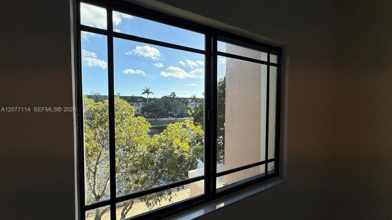 2806 Veronia Dr, Unit 303, Palm Beach Gardens, FL 33410 Photo