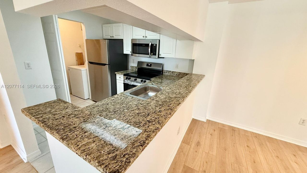2806 Veronia Dr, Unit 303, Palm Beach Gardens, FL 33410 Photo