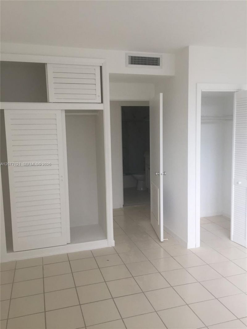 1408 Brickell Bay Dr, Unit 703, Miami, FL 33131 Photo
