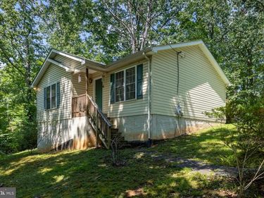 91 GLENN ROAD , STANARDSVILLE, VA 22973