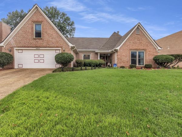 9002 BRENT LN, Memphis, TN 38016