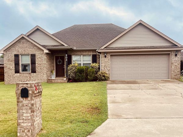 502 Wycliffe Drive, Searcy, AR 72143