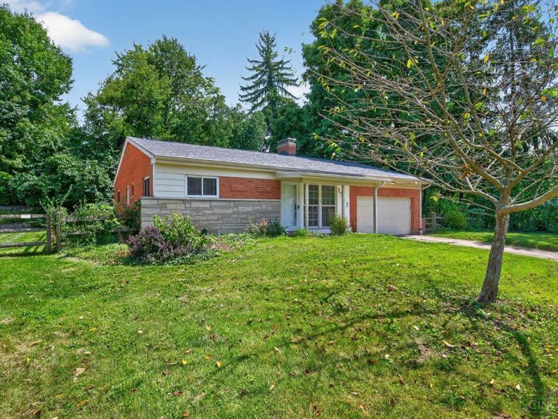 1502 Robinway Drive, Anderson Township, OH 45230 Photo 2