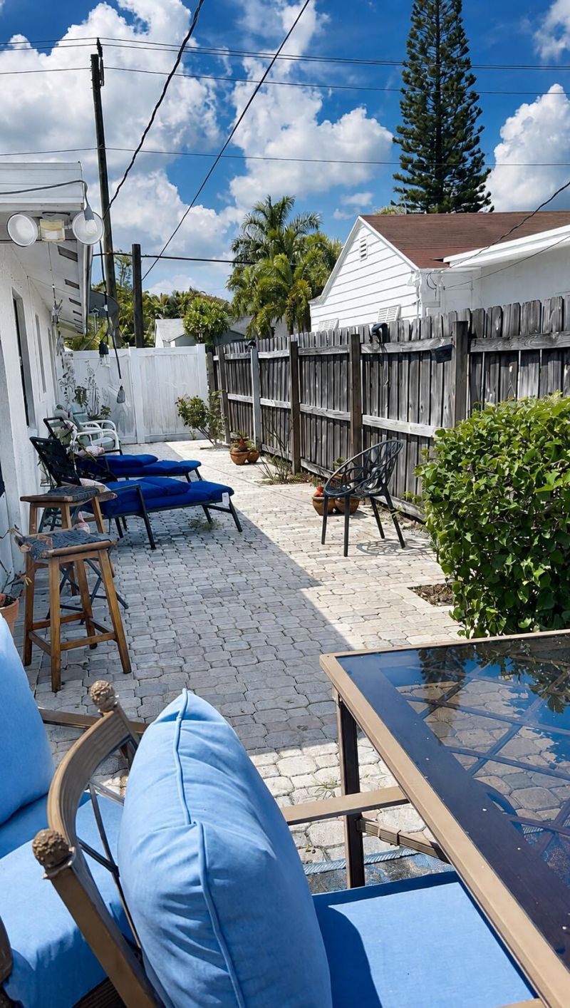 821 Hampton Road, West Palm Beach, FL 33405 Photo