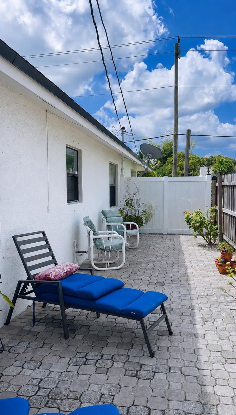 821 Hampton Road, West Palm Beach, FL 33405 Photo
