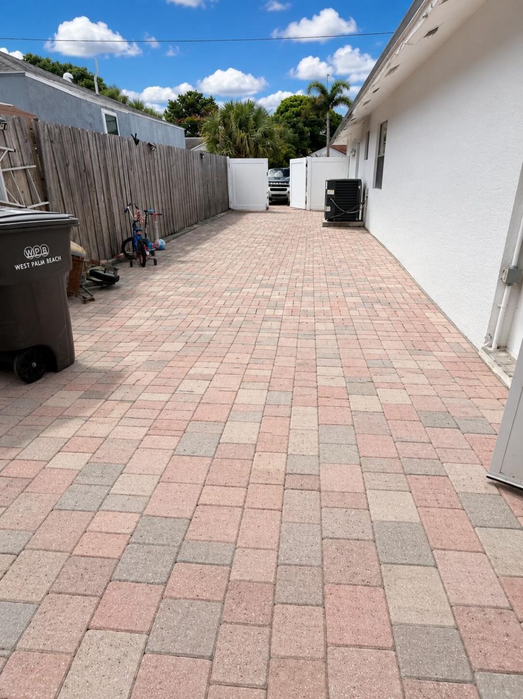 821 Hampton Road, West Palm Beach, FL 33405 Photo