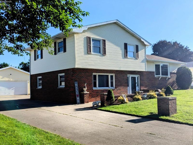 6725 Ridgewood Drive, Castalia, OH 44824 Photo 2