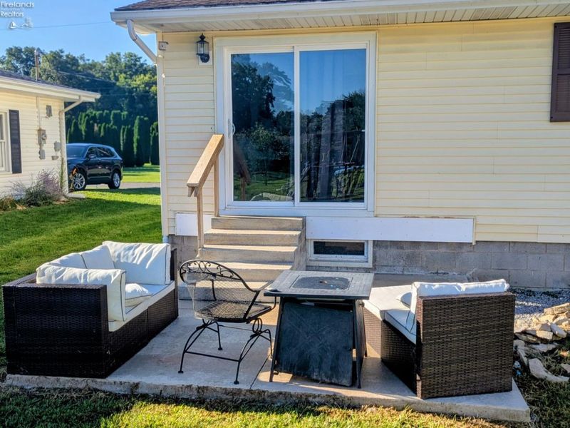 6725 Ridgewood Drive, Castalia, OH 44824 Photo 7