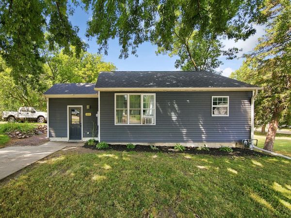 1052 Miller Avenue, Windom, MN 56101