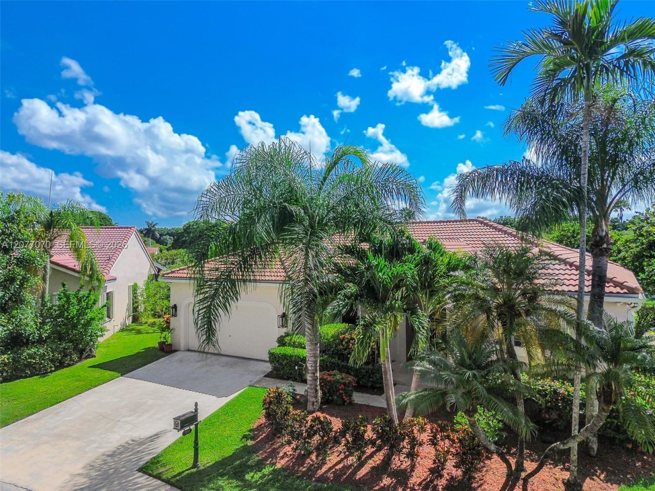 1928 Water Ridge Dr, Weston, FL 33326 Photo