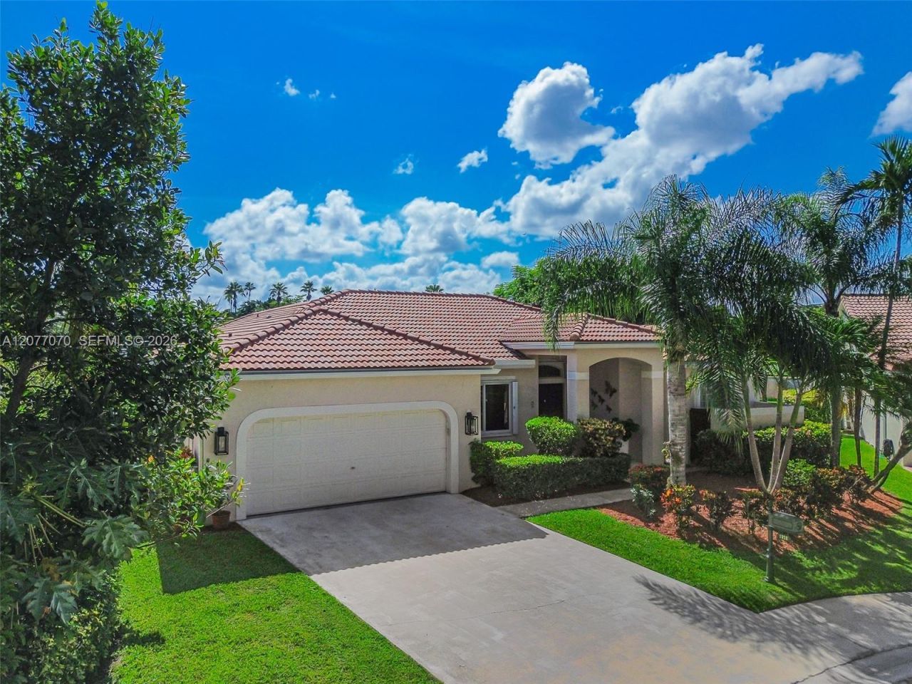 1928 Water Ridge Dr, Weston, FL 33326 Photo