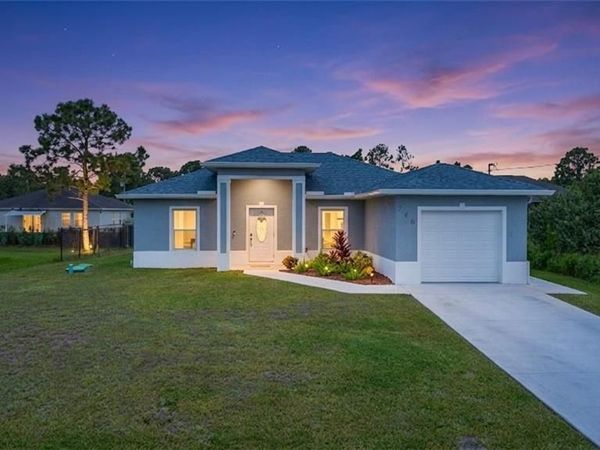746 Chestnut ST E, LEHIGH ACRES, FL 33974
