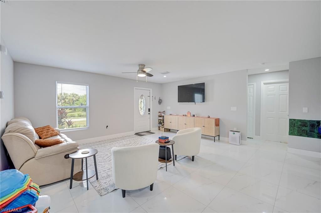 746 Chestnut St E, Lehigh Acres, FL 33974 Photo