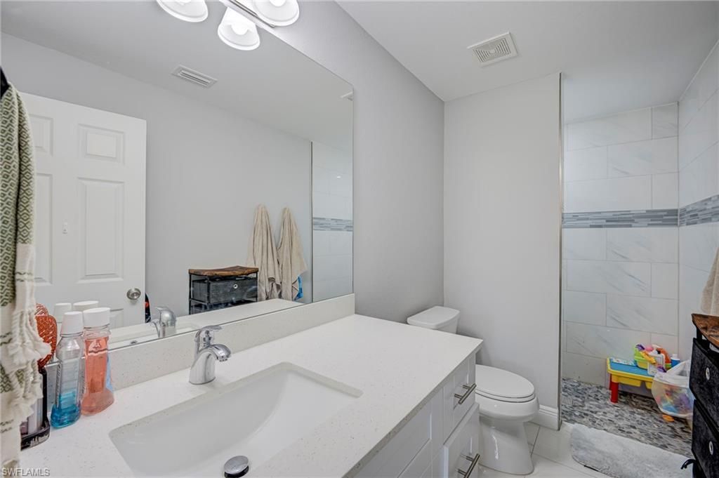 746 Chestnut St E, Lehigh Acres, FL 33974 Photo