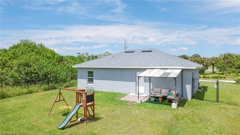 746 Chestnut St E, Lehigh Acres, FL 33974 Photo
