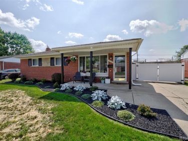 31139 Roycroft Street, Livonia, Mi 48154