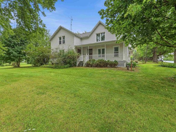 N1911 Hilltop Road, Markesan, WI 53946