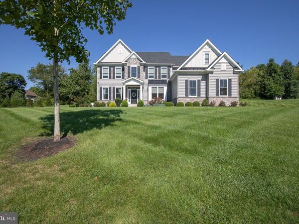 2 OXFORD LANE, DOYLESTOWN, PA 18901