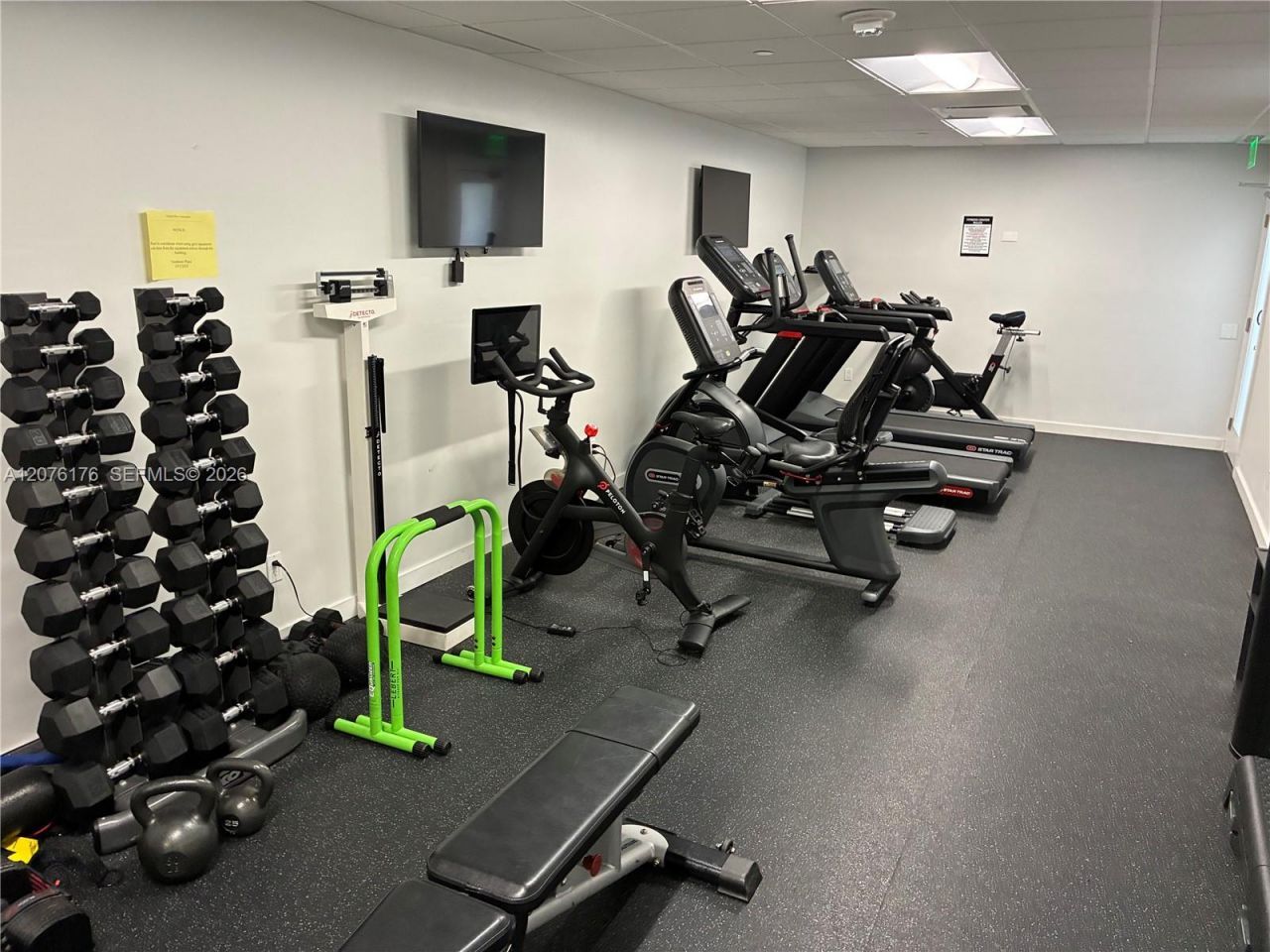 4301 Collins Ave, Unit 402, Miami Beach, FL 33140 Photo