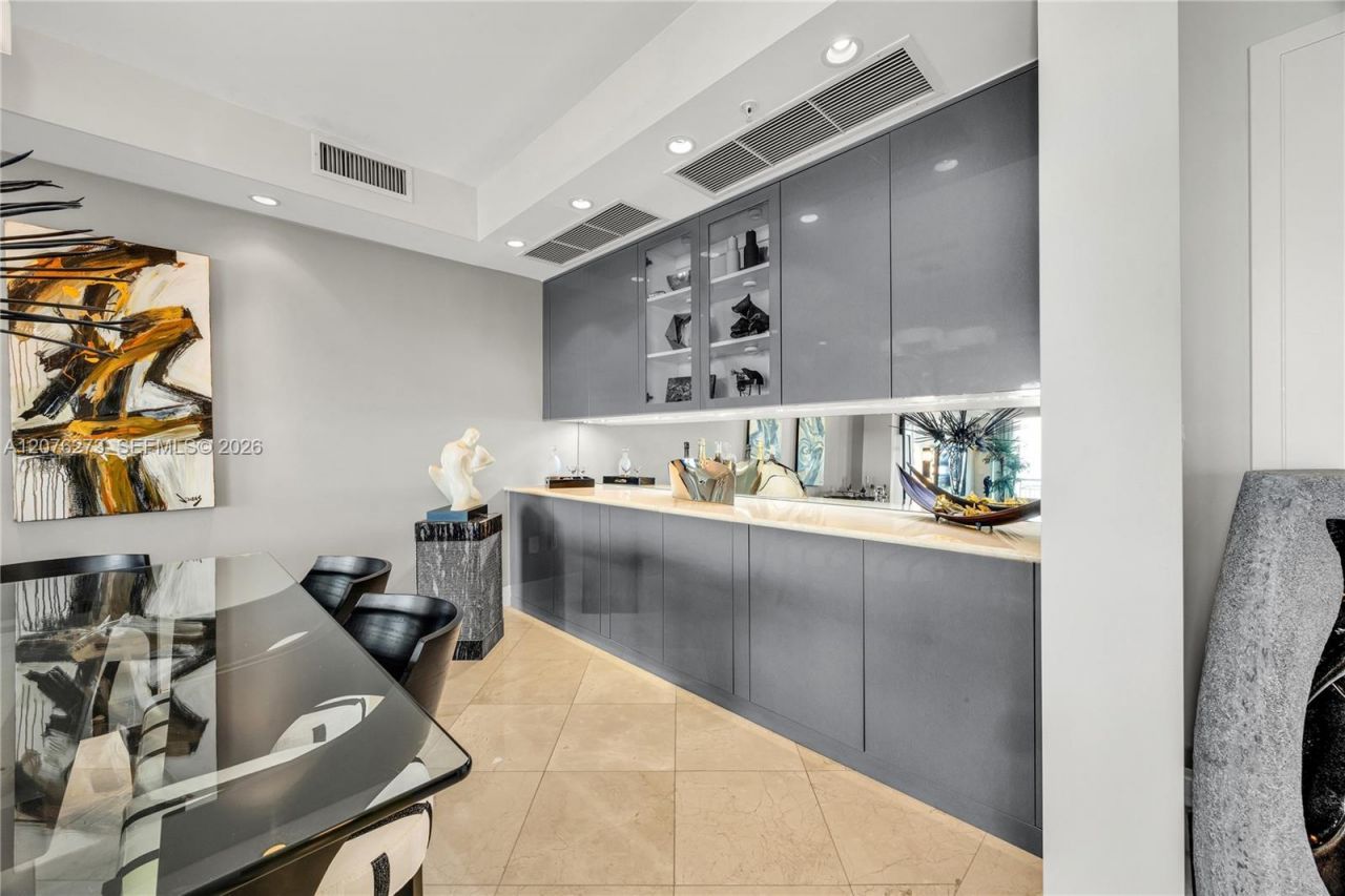 3400 SW 27th Ave , Unit 902, Miami, FL 33133 Photo