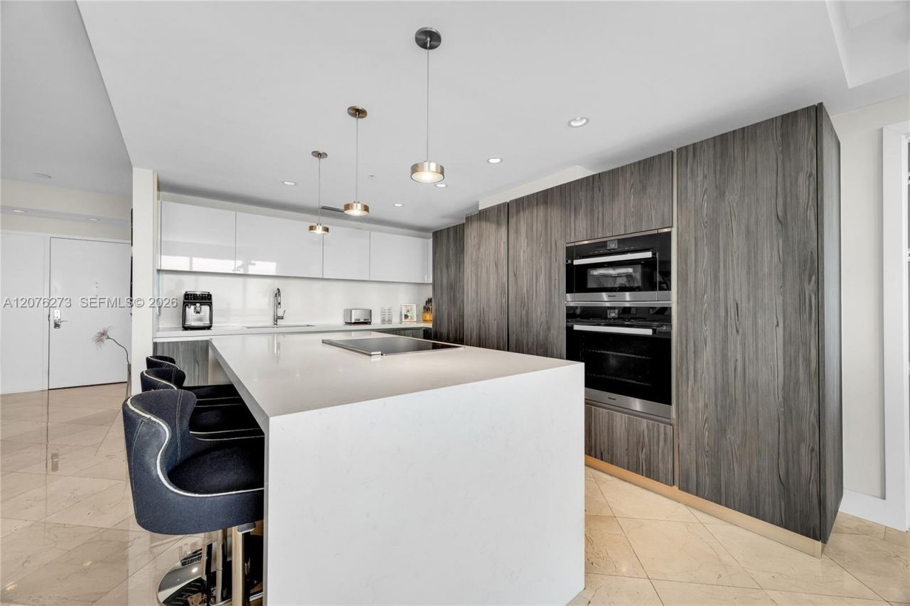 3400 SW 27th Ave , Unit 902, Miami, FL 33133 Photo