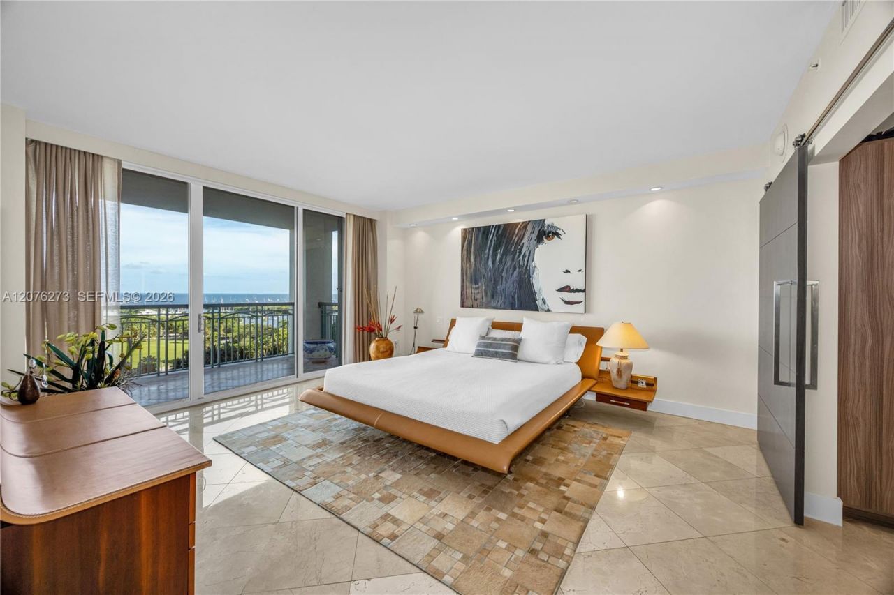 3400 SW 27th Ave , Unit 902, Miami, FL 33133 Photo