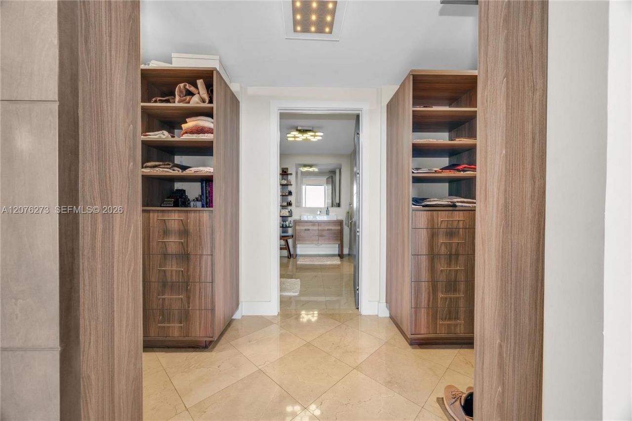 3400 SW 27th Ave , Unit 902, Miami, FL 33133 Photo