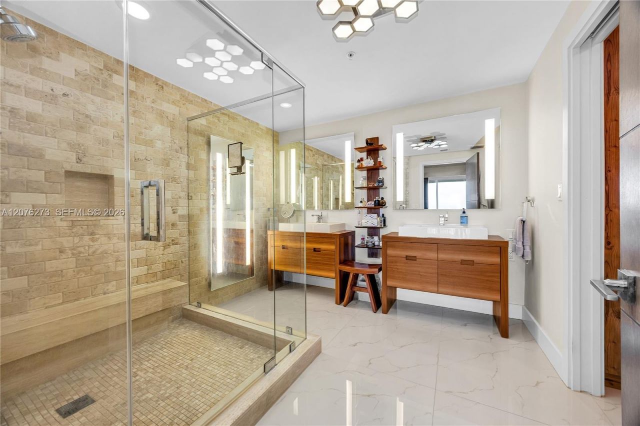 3400 SW 27th Ave , Unit 902, Miami, FL 33133 Photo