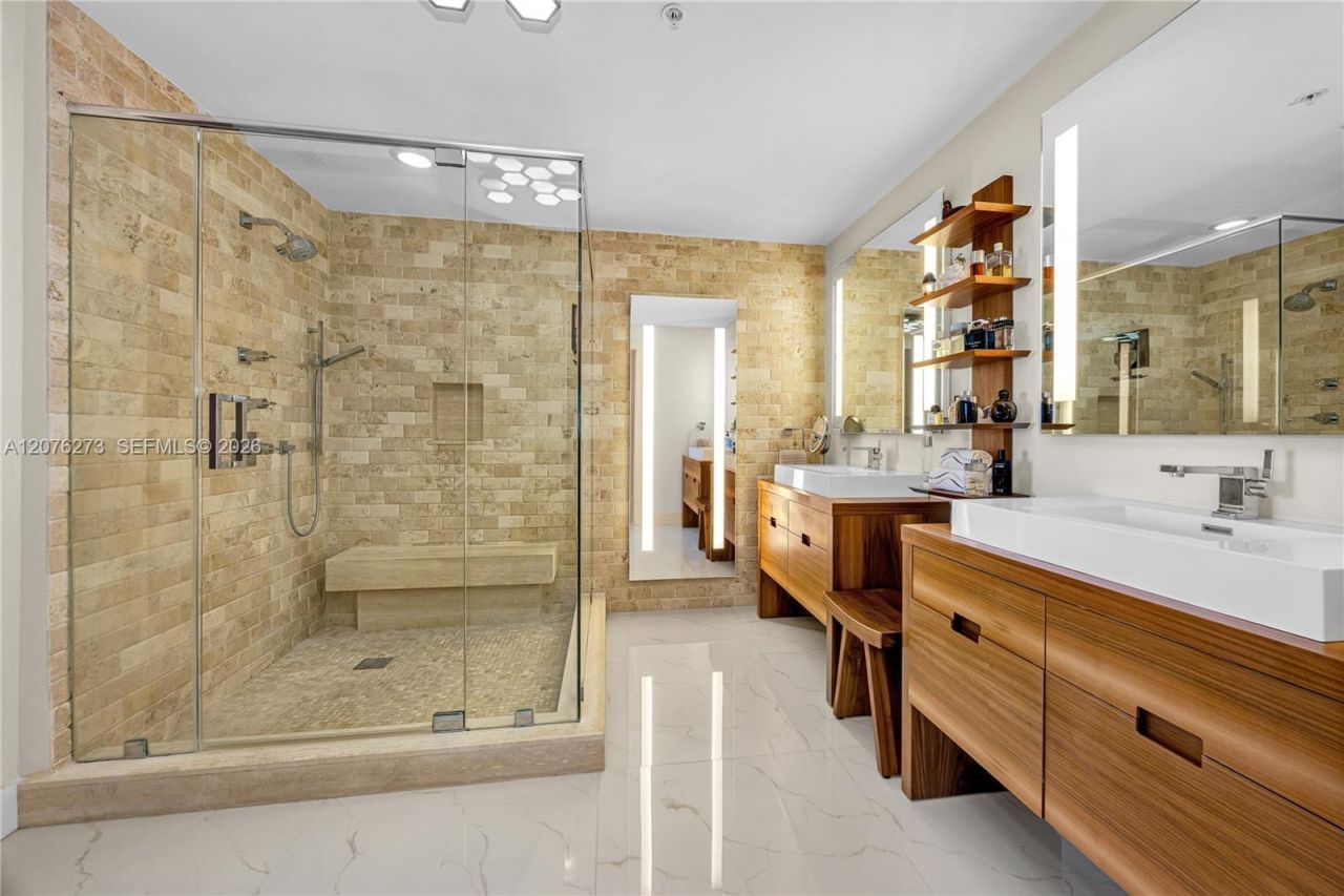 3400 SW 27th Ave , Unit 902, Miami, FL 33133 Photo