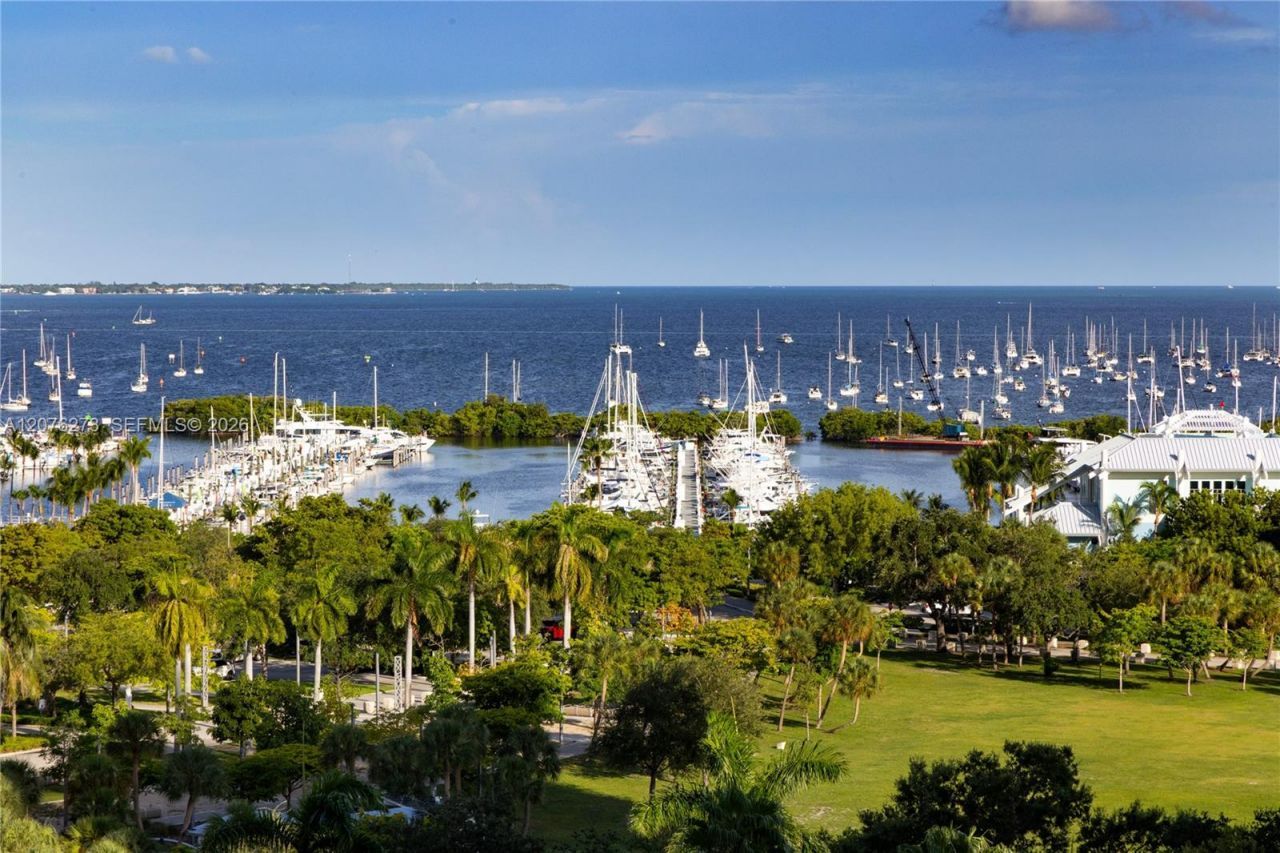 3400 SW 27th Ave , Unit 902, Miami, FL 33133 Photo