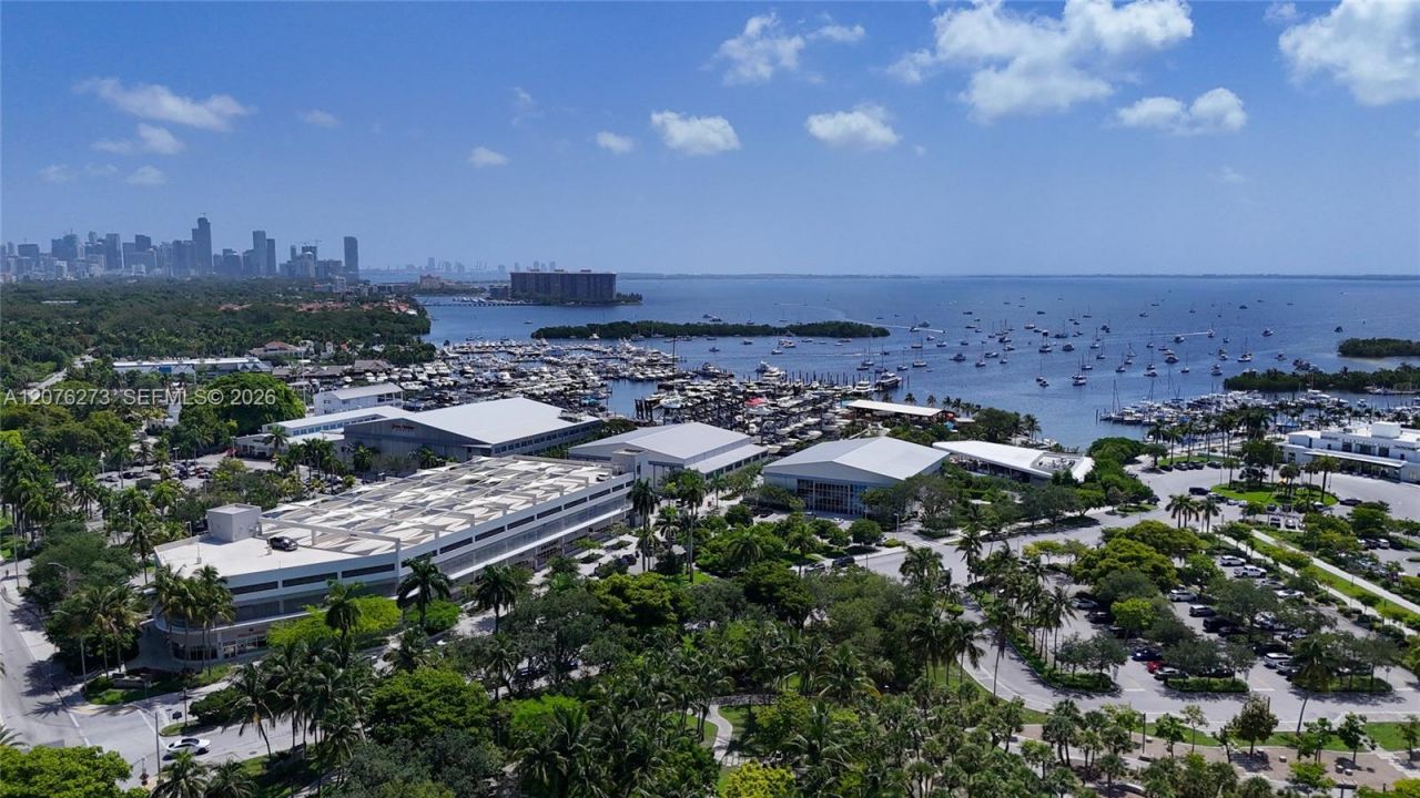 3400 SW 27th Ave , Unit 902, Miami, FL 33133 Photo