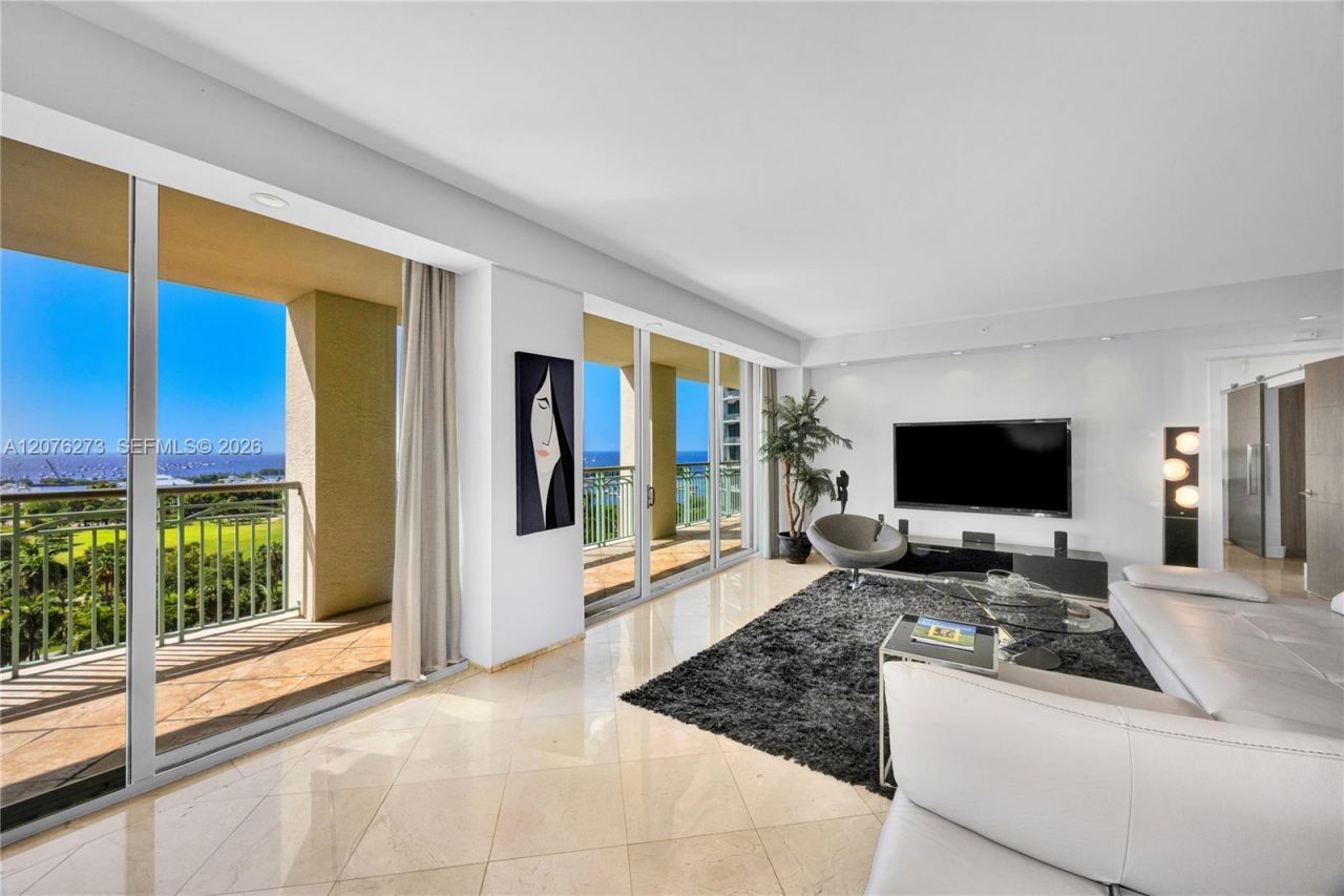 3400 SW 27th Ave , Unit 902, Miami, FL 33133 Photo