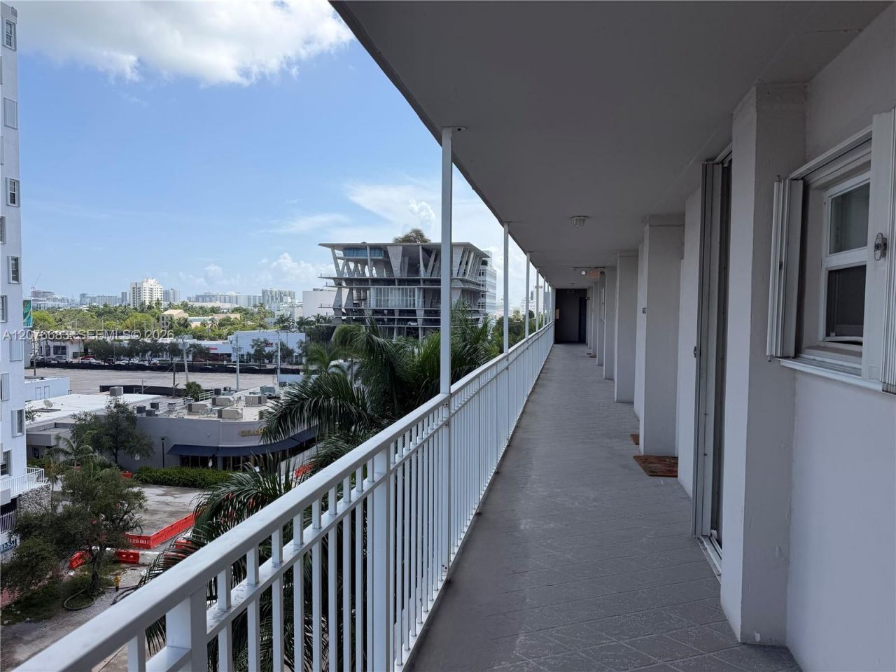 1300 Lincoln Rd , Unit E705, Miami Beach, FL 33139 Photo