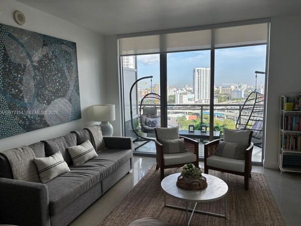 90 SW 3rd St , Unit 1909, Miami, FL 33130