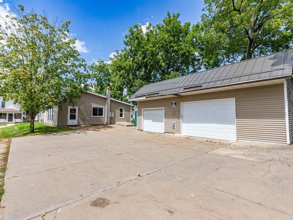 109 N Rogers Street, Dodgeville, WI 53533