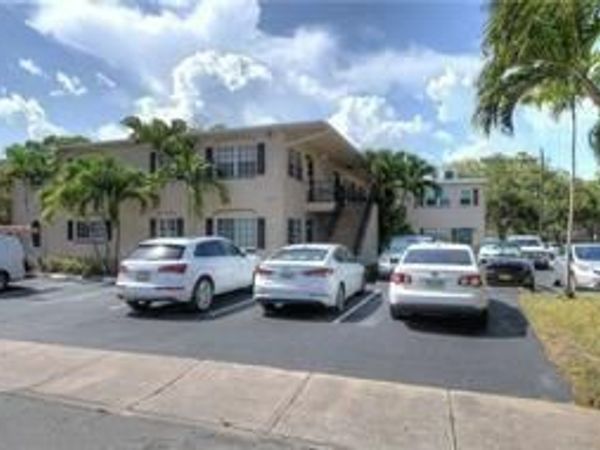 1231 SE 1ST Street, Unit 1, Fort Lauderdale, FL 33301
