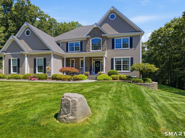 156 Taine Mountain, Burlington, CT 06013