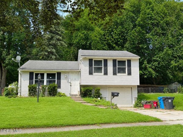 525 Heathshire Drive , Toledo, OH 43607