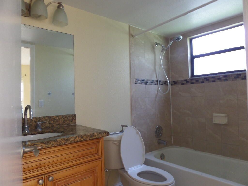 1524 Lake Crystal Drive, Unit B, West Palm Beach, FL 33411 Photo