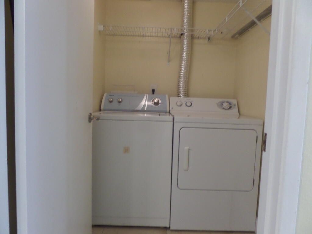 1524 Lake Crystal Drive, Unit B, West Palm Beach, FL 33411 Photo