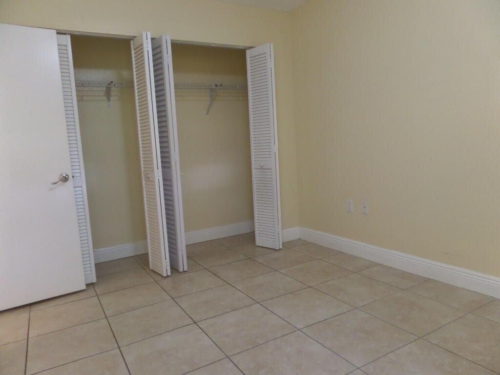 1524 Lake Crystal Drive, Unit B, West Palm Beach, FL 33411 Photo